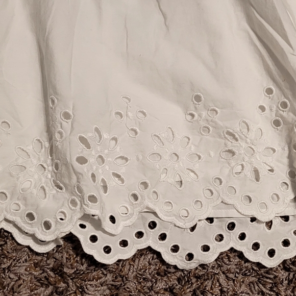 Vineyard Vines Eyelet Poplin - Picture 4 of 4